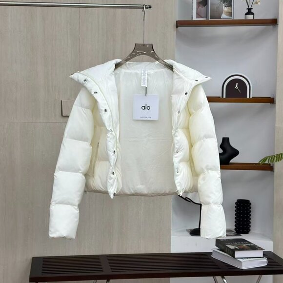 ALO Yoga solid-color, stand-up collar, warm, long-sleeved down jacket Size M - Picture 2 of 6